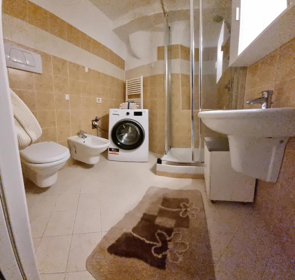 Mazzini, 30 Nord Apartment โรเวเรโต ภายนอก รูปภาพ